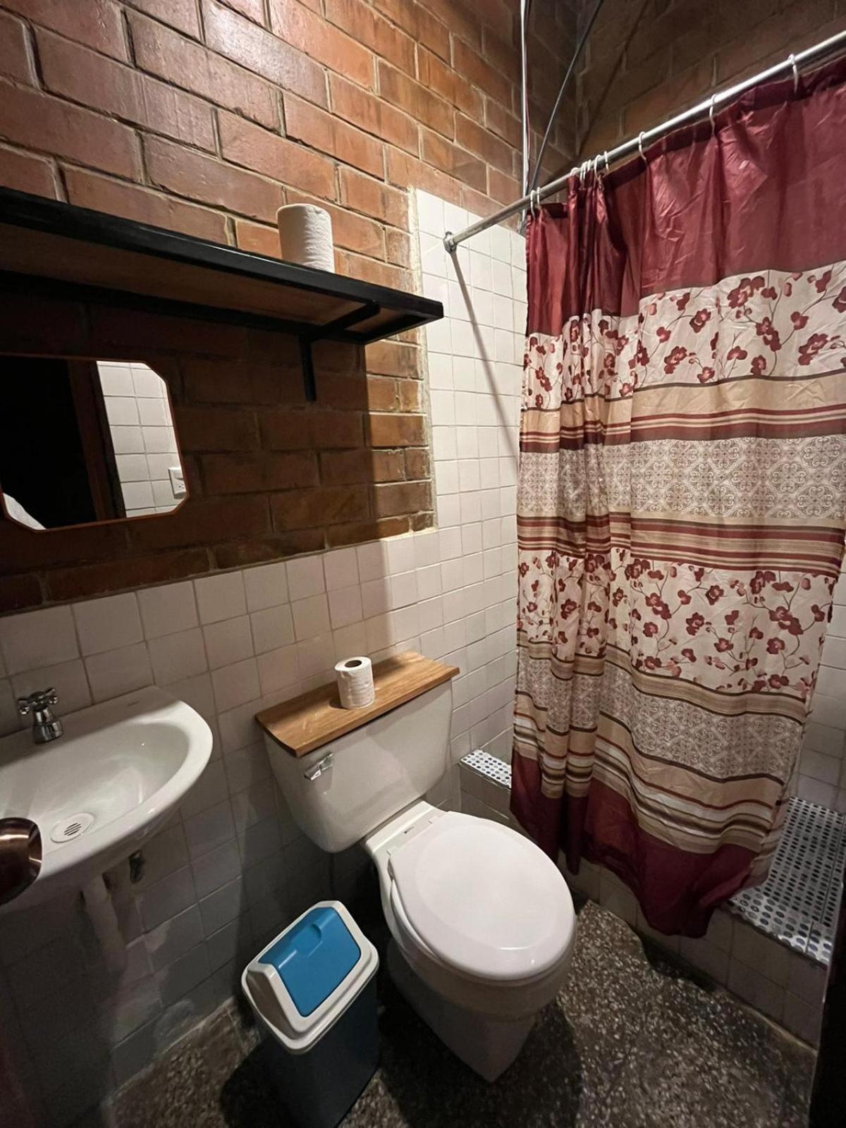 Casa Qatzij - Guest House, Lake Atitlan San Lucas Tolimán Dış mekan fotoğraf